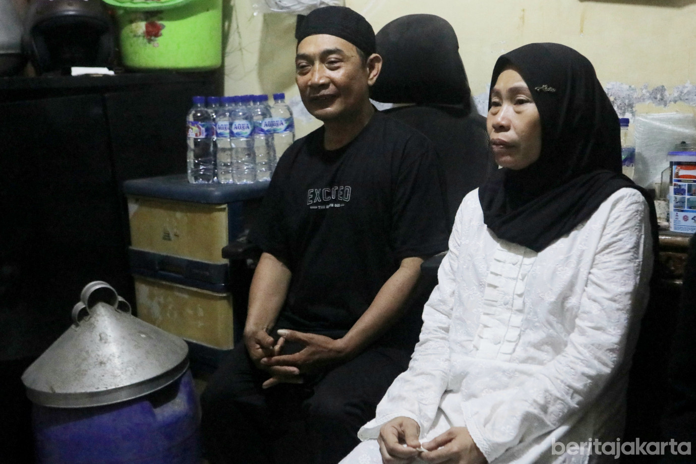 4 Wagub DKI Rano Karno Takziah ke Rumah Duka Pengemudi Online Korban Unjuk Rasa_4.jpg