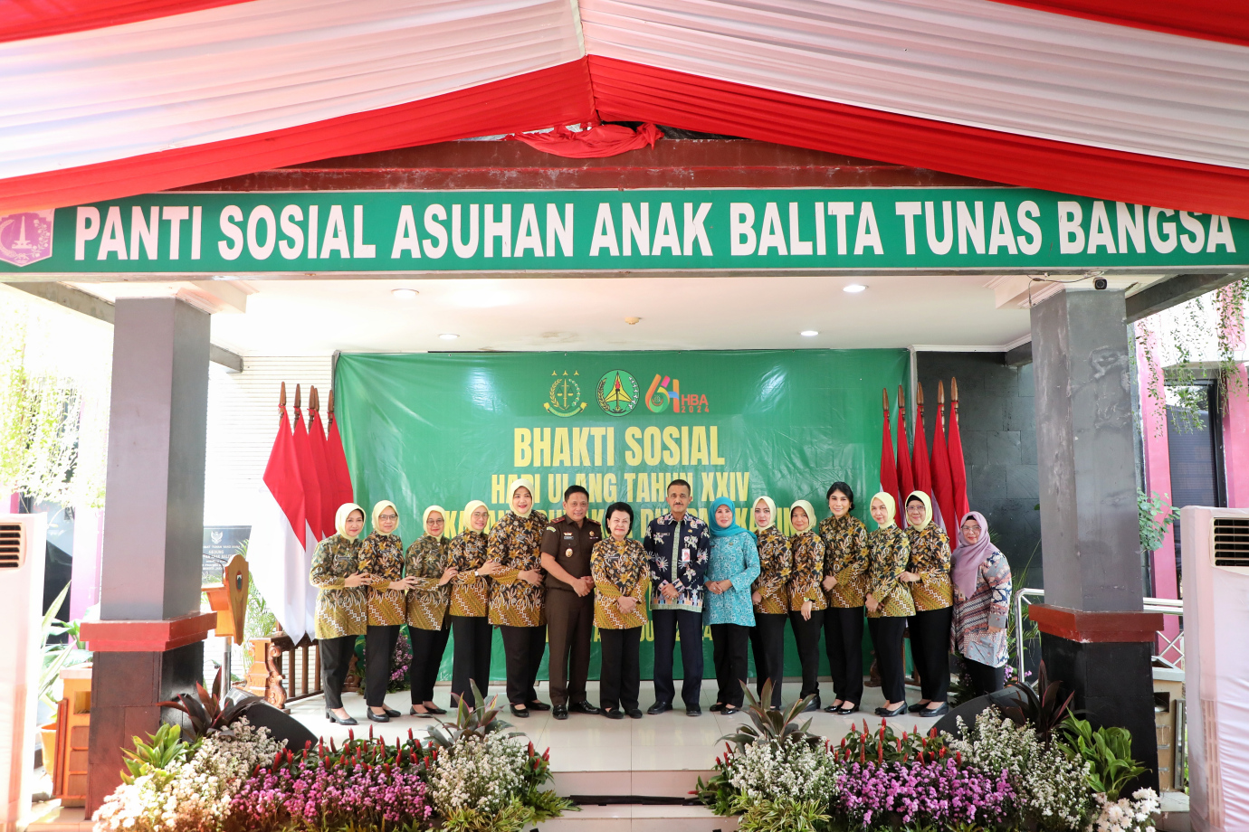 5.Ikatan Adhyaksa Dharmakarini Berikan Bansos ke Dua Panti di Cipayung .jpg