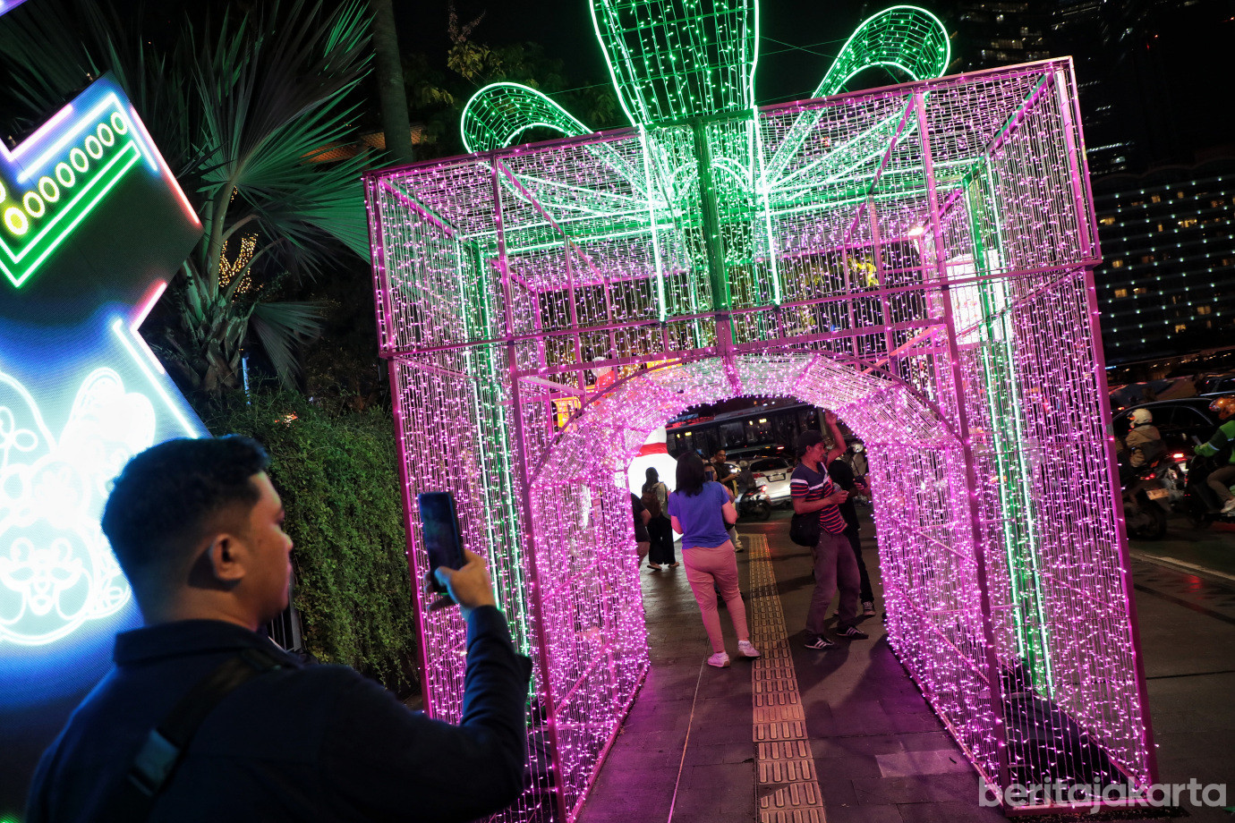 8.Jakarta Light Festival.jpg