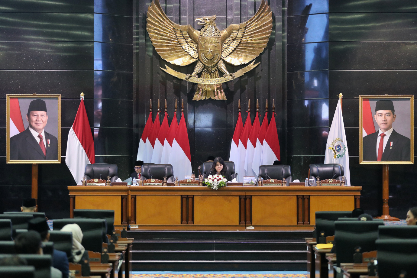 2.Rano Karno Hadiri Rapat Paripurna DPRD DKI Jakarta.jpg