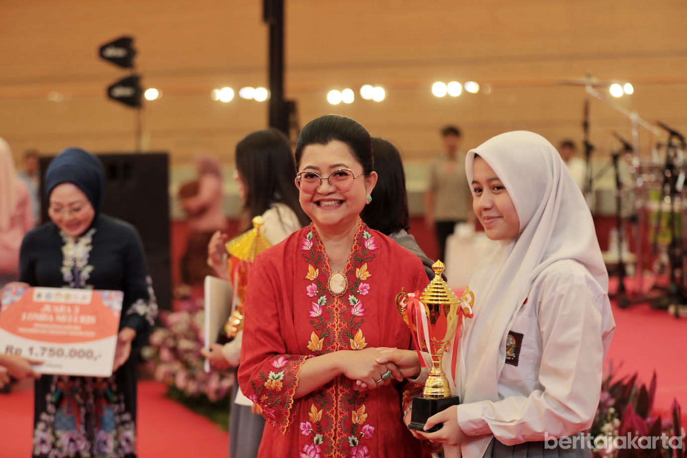 6.Rano Karno Hadiri Peringatan Hari Ibu DKI Jakarta.jpg