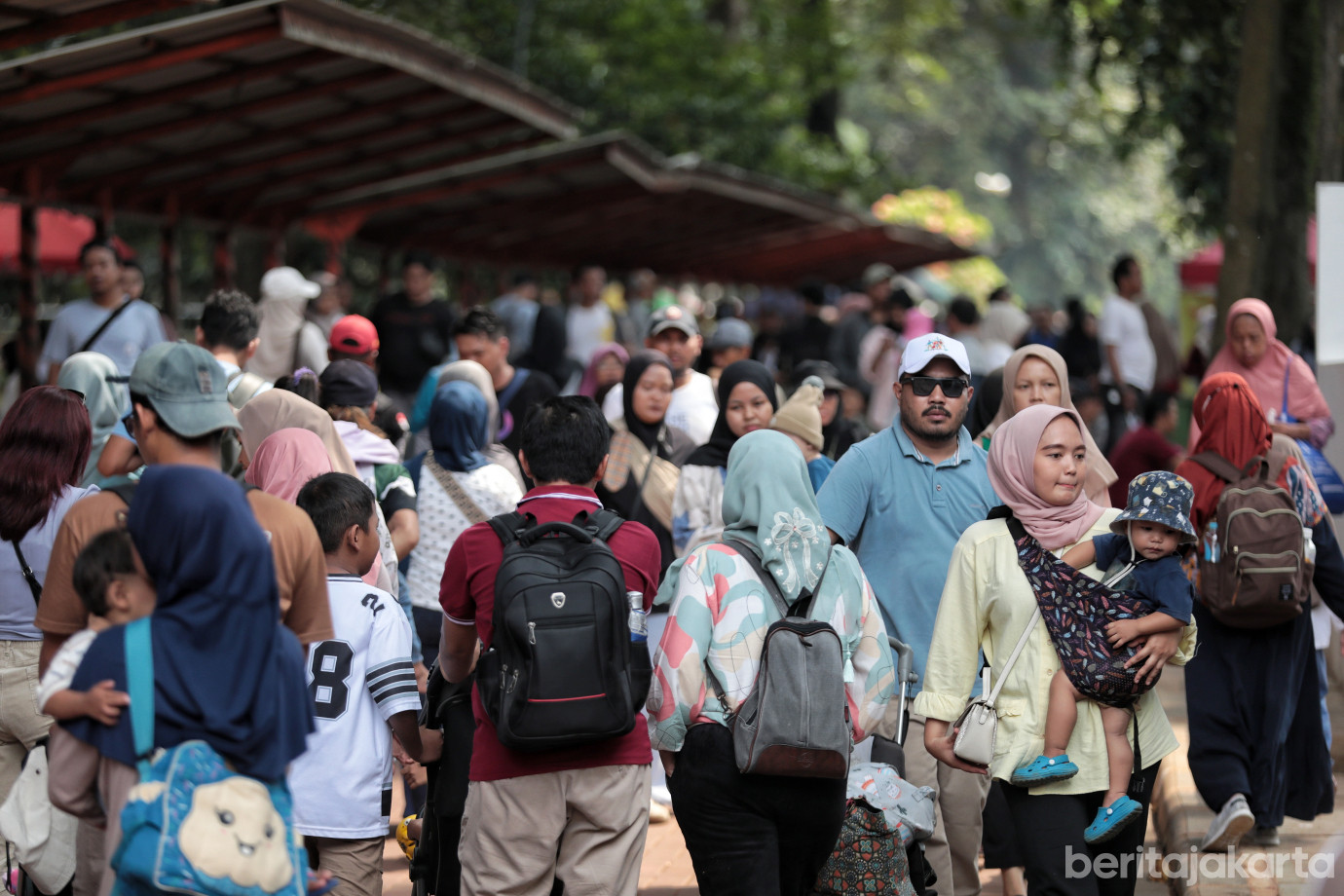 6.Ragunan Ramai Dikunjungi Saat Libur Natal 2025.jpg