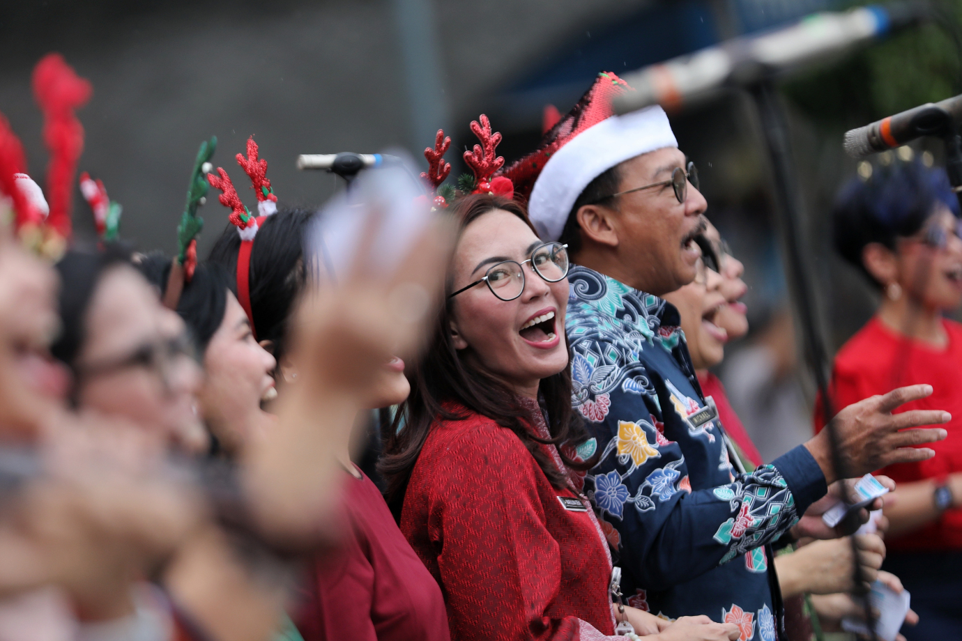 3.Pemprov DKI Gelar Christmas Carol di Pedestrian Plaza Indonesia.jpg