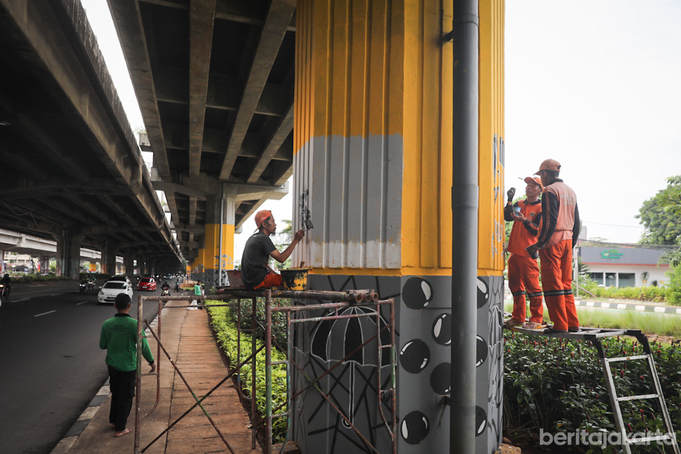 Mural DI Panjaitan-2.jpg