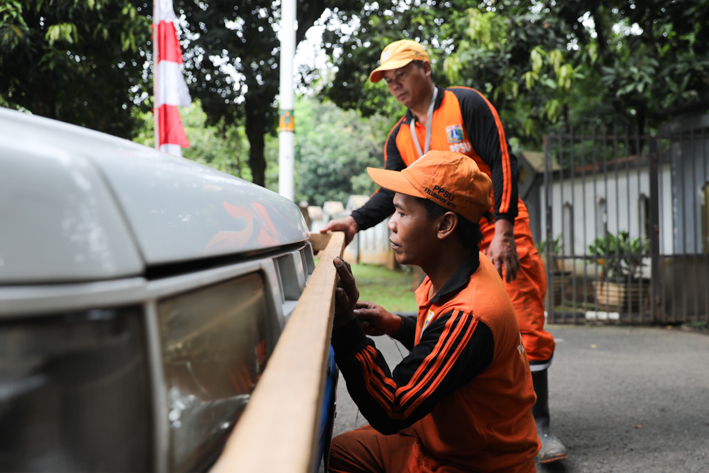 Pembuatan Mobil Hias-5.jpg