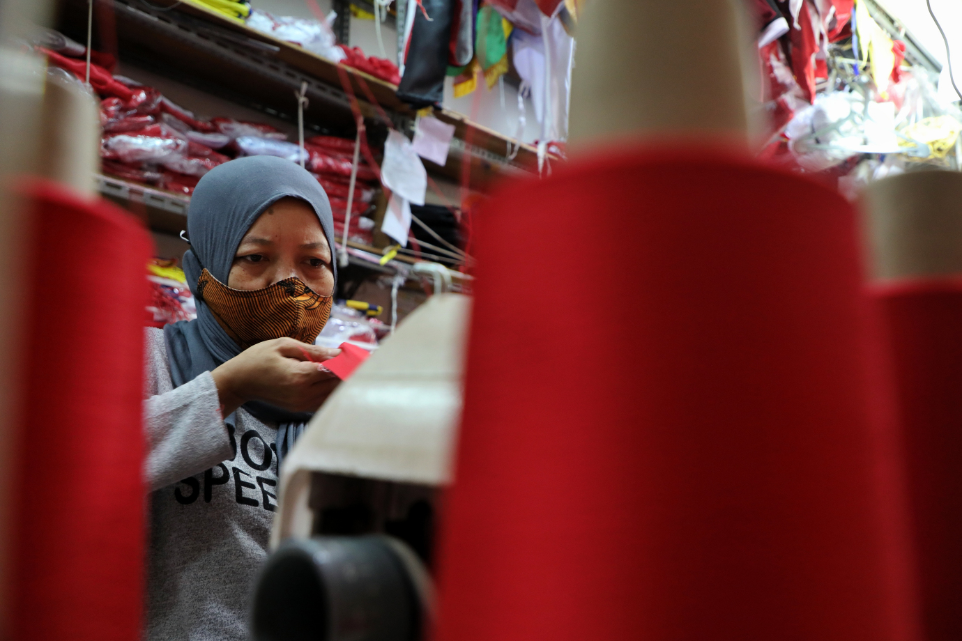 3.Pesanan Bendera Meningkat.jpg
