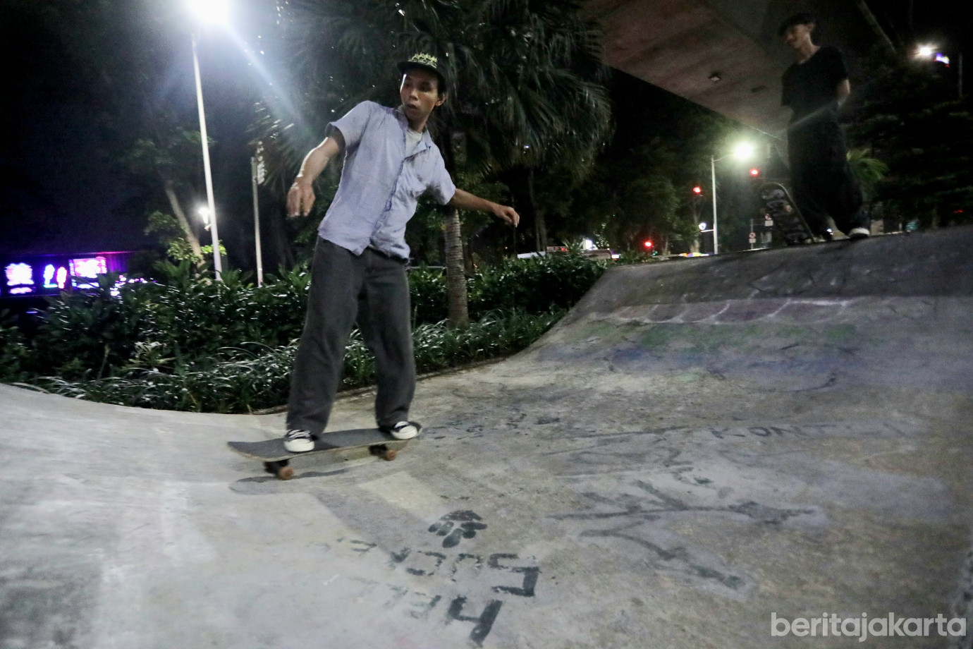 3 Area Skateboard JLNT Casablanka_3.jpg