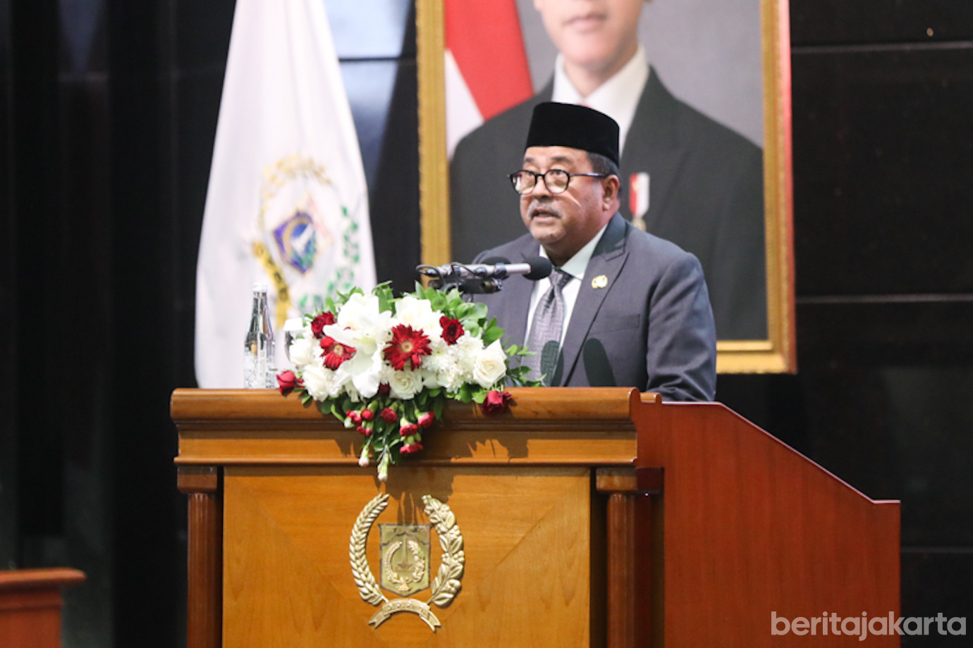 Wagub Paripurna Keputusan Ranperda-5.jpg