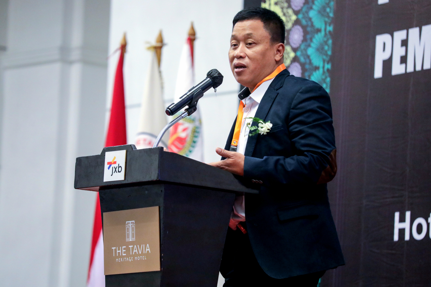 2 Wagub Buka FGD Pemajuan Kebudayaan Betawi_2.jpg