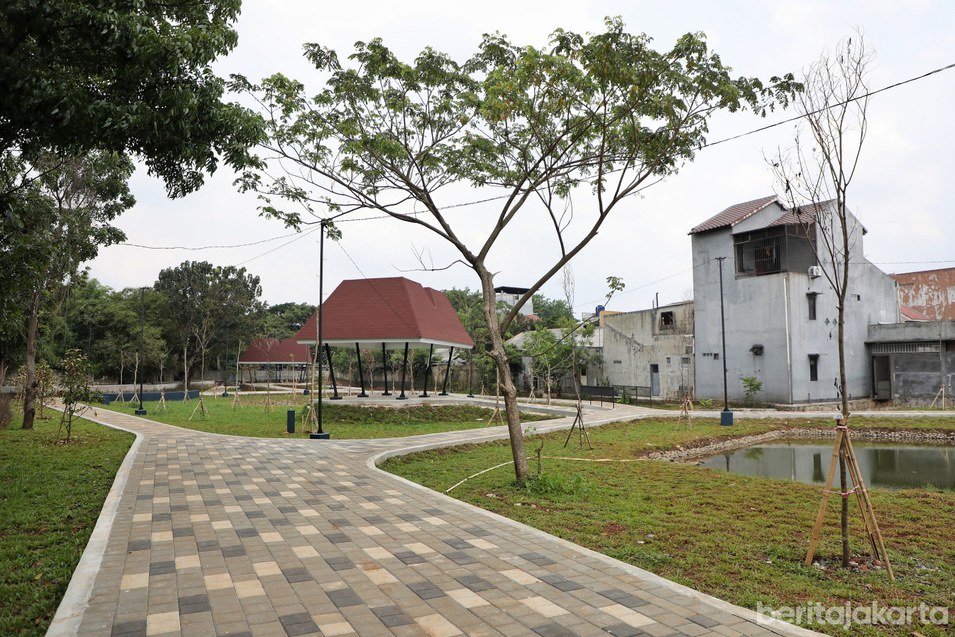 6.RTH Kampung Kalibata Rampung Dikerjakan.jpg