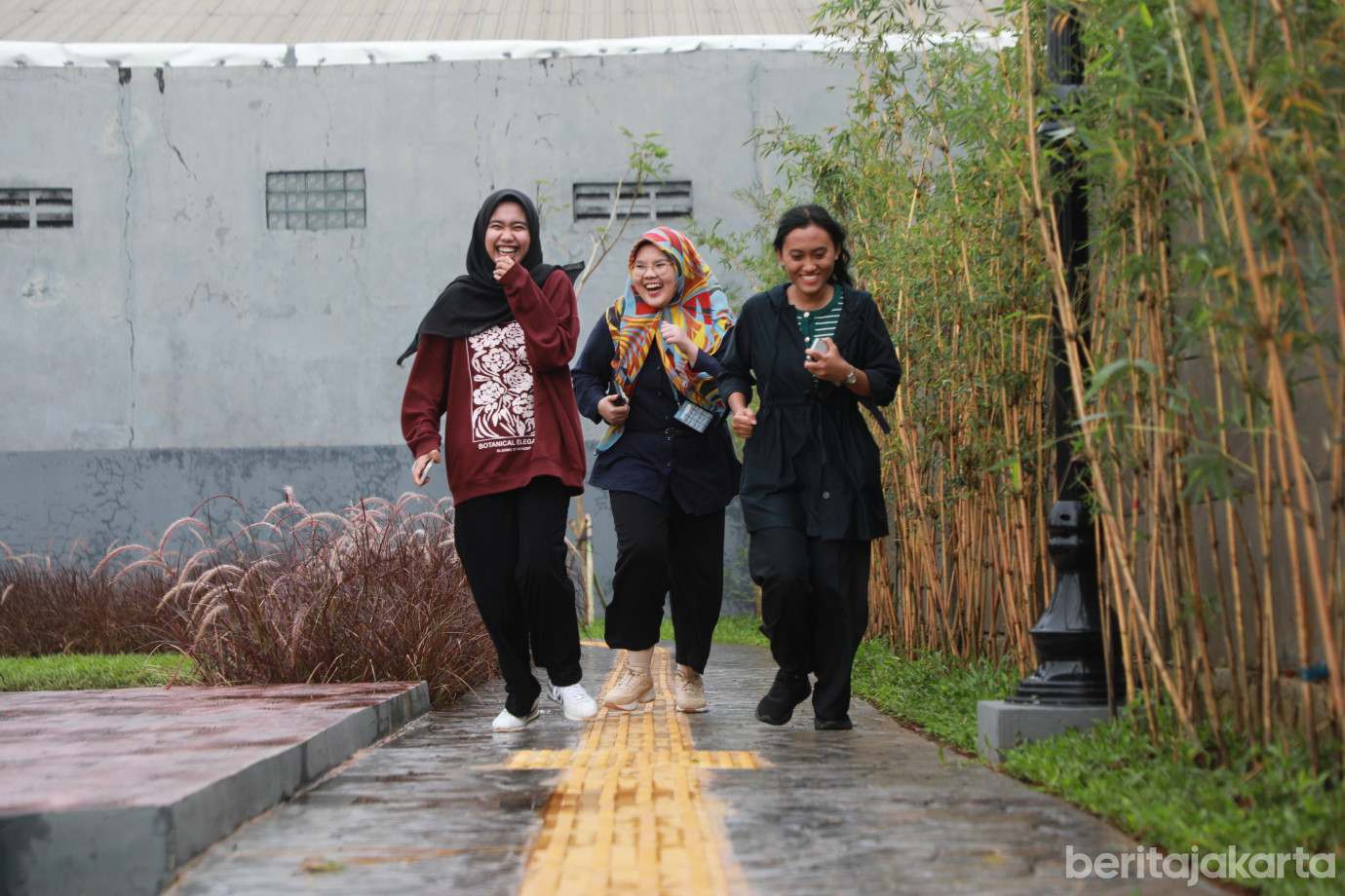 6peresmian taman roci.jpg