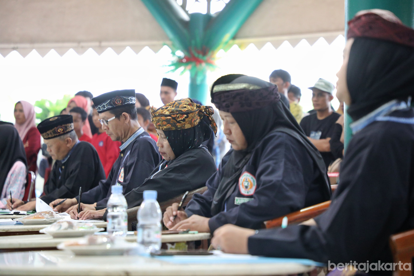 5.dapat  penggerak kebudayaan Betawi.jpg