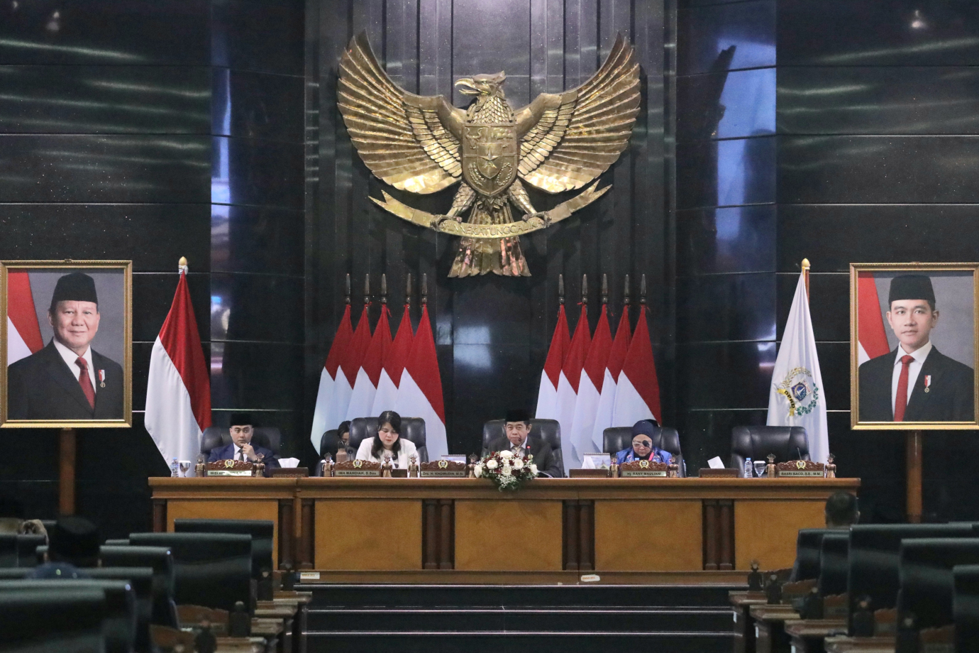 2 Rapat Paripurna Penyampaian Wagub tentang Raperda P2 APBD Tahun 2024_2.jpg