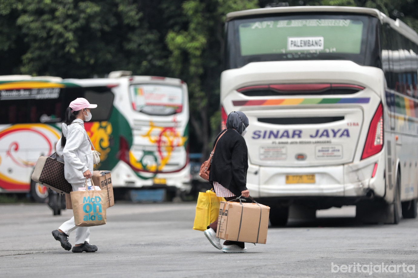 2.Jumlah Penumpang Terus Meningkat di Terminal Kampung Rambutan .jpg
