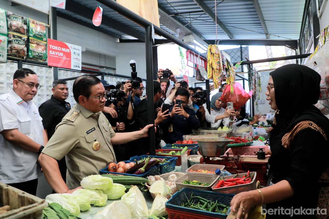 6-1pasar kombongan.jpg