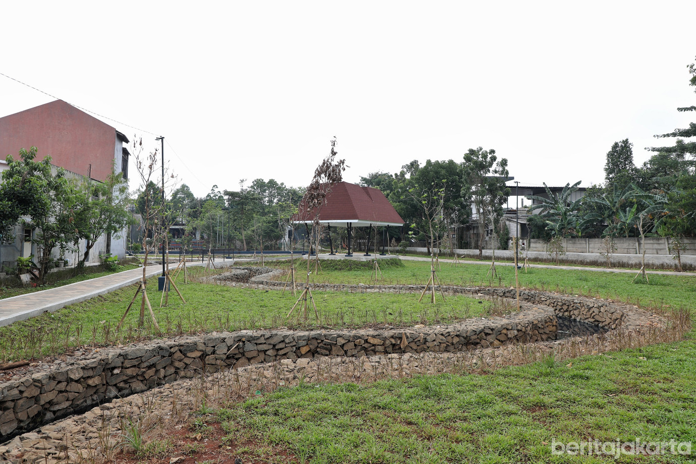 4.RTH Kampung Kalibata Rampung Dikerjakan.jpg