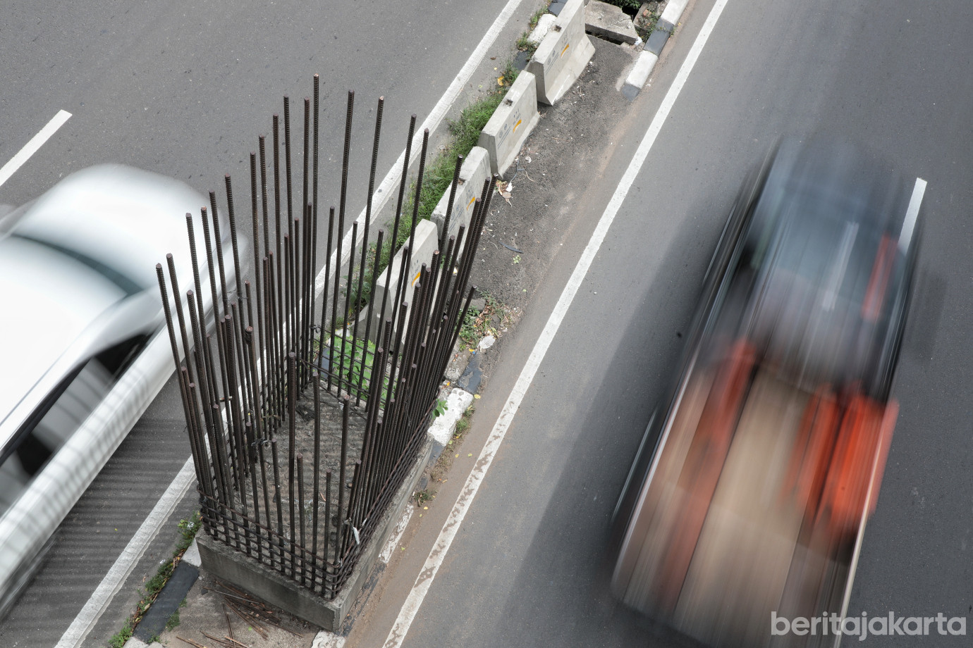 2.Pemprov DKI Bongkar Tiang Monorel di HR Rasuna Said Pekan Depan.jpg