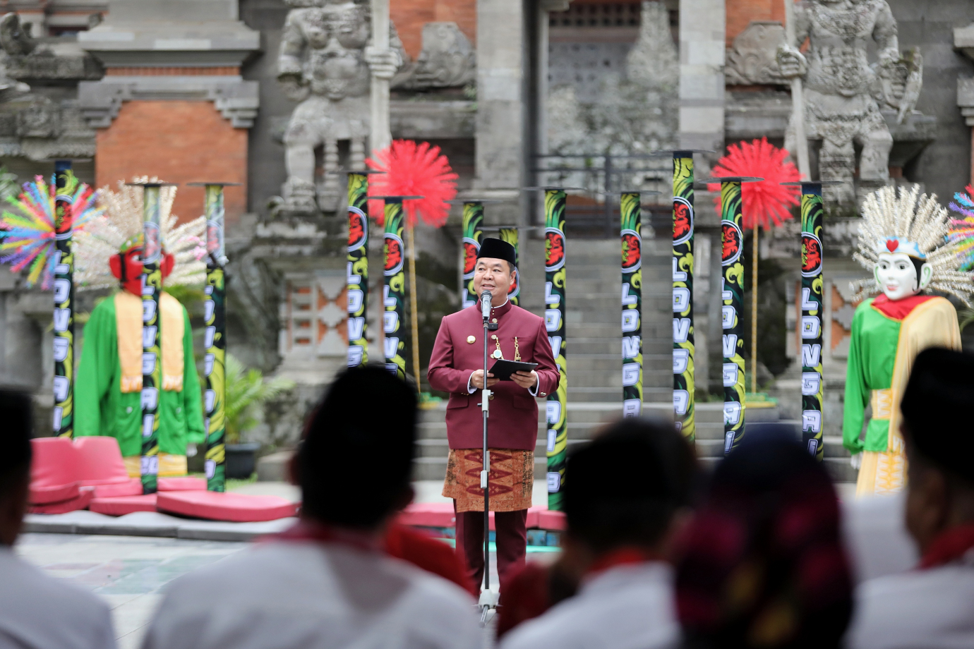 4.Pj Gubernur Hadiri Festival Pecinan di TMII.jpg