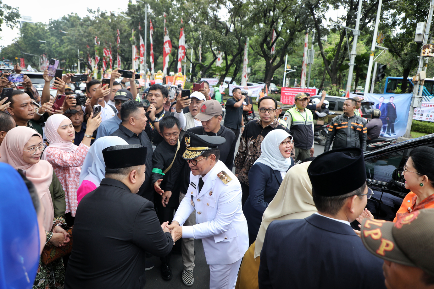 2.Pramono dan Rano Tiba di Balai Kota.jpg