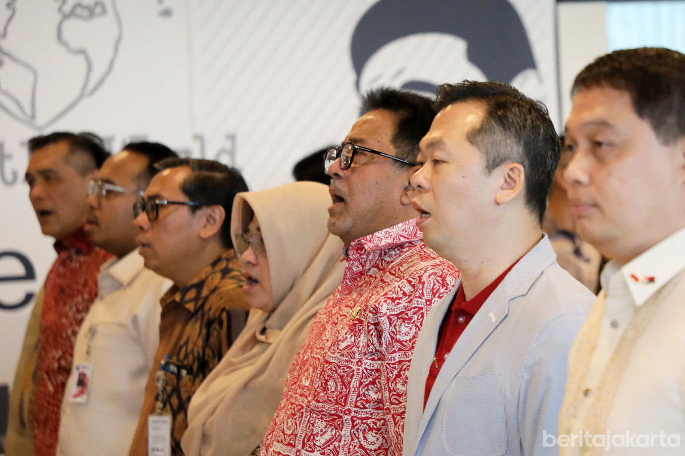 1.Rano Karno Buka Seminar Internasional di Universitas Kalbis.jpg