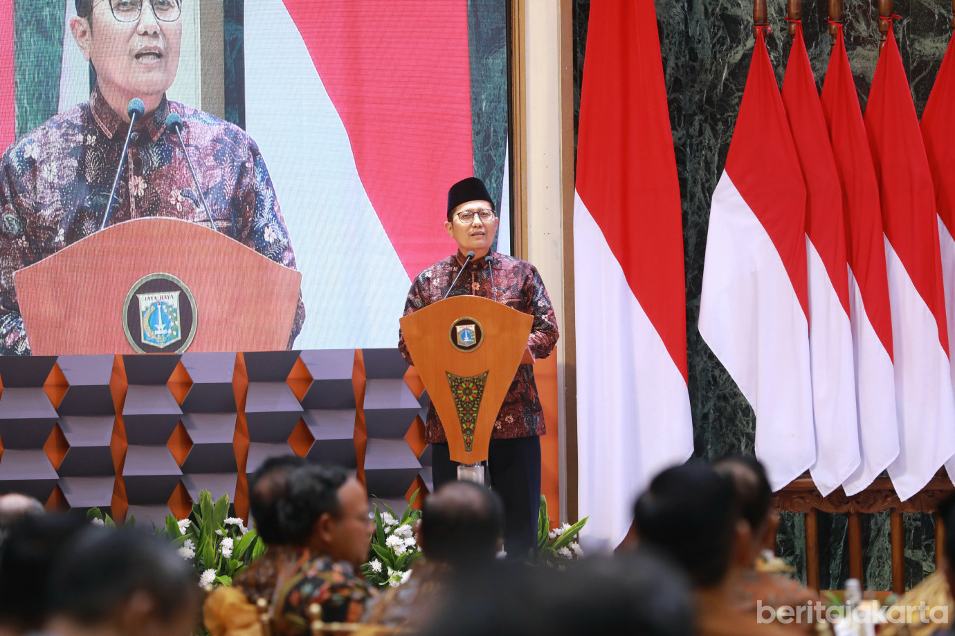 2-2anugerah dewan pers.jpg