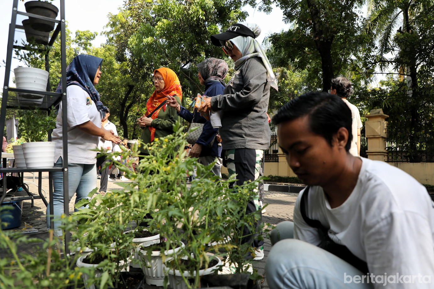 4.Pasar Tumbuh Jakarta Timur.jpg