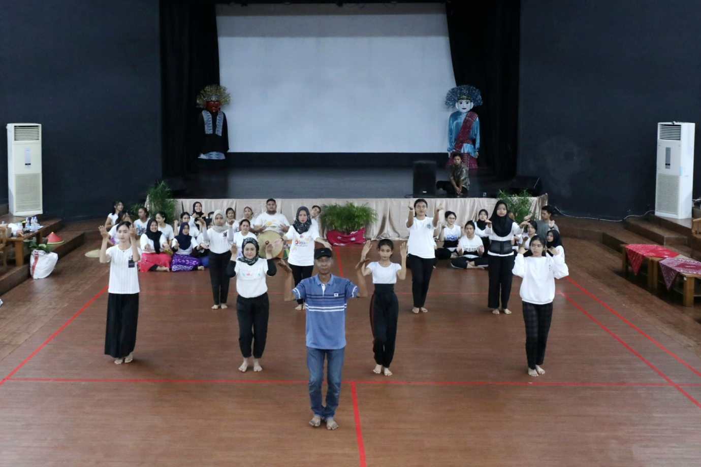 06 13 Peserta Ikuti pelatihan Tari di PPSB Jakarta Timur_6.jpg