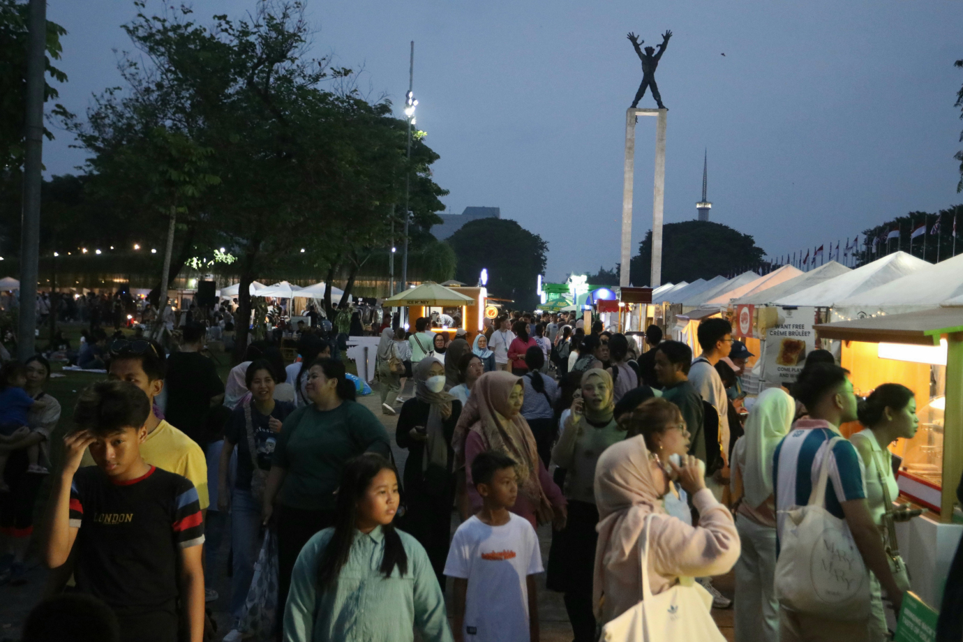 7 semasa Piknik di Lapangan Banteng_7.jpg