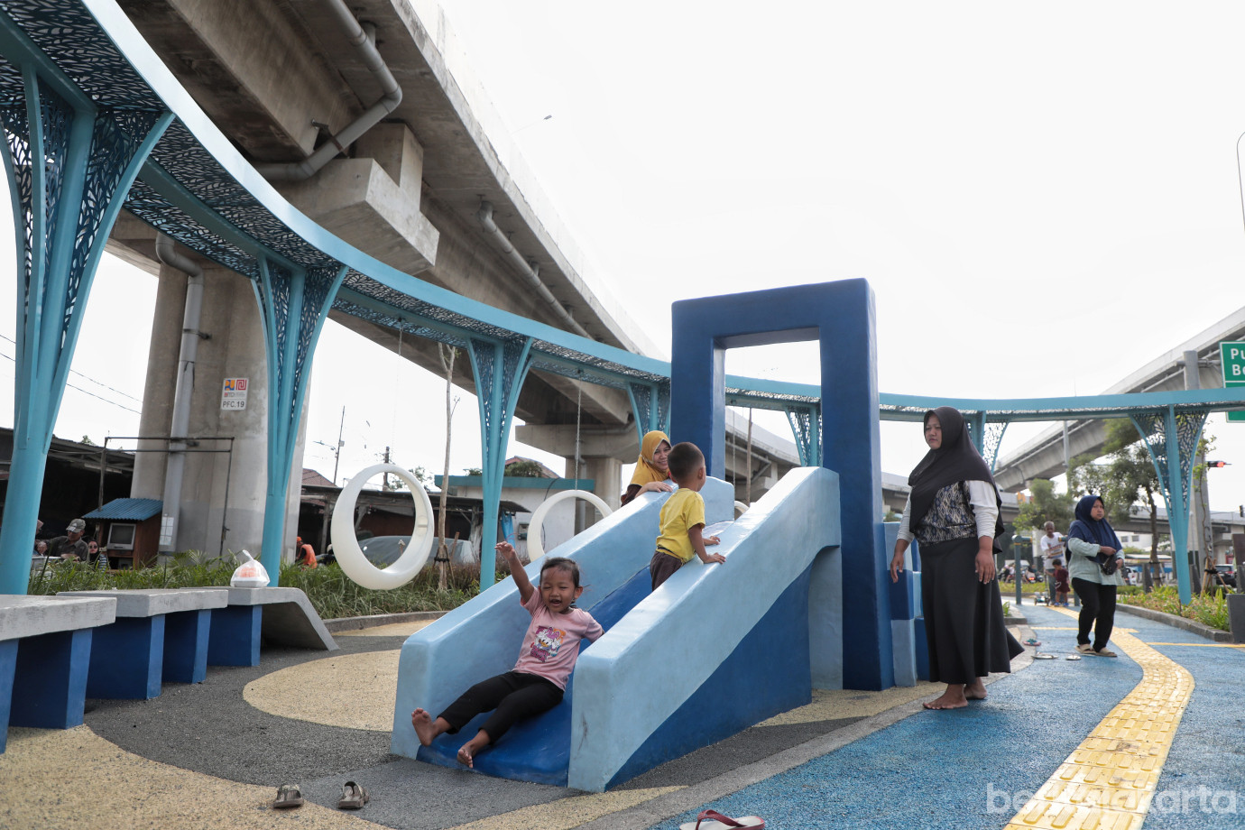 3.Taman Gapura Muka Cakung Jadi Spot Favorit Baru.jpg