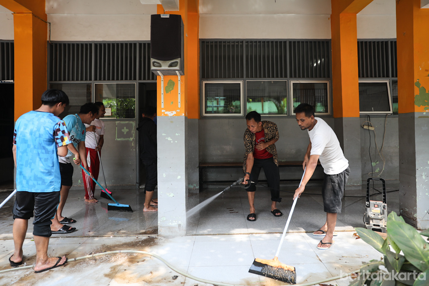 kerja Bakti SMAN 60-6.jpg