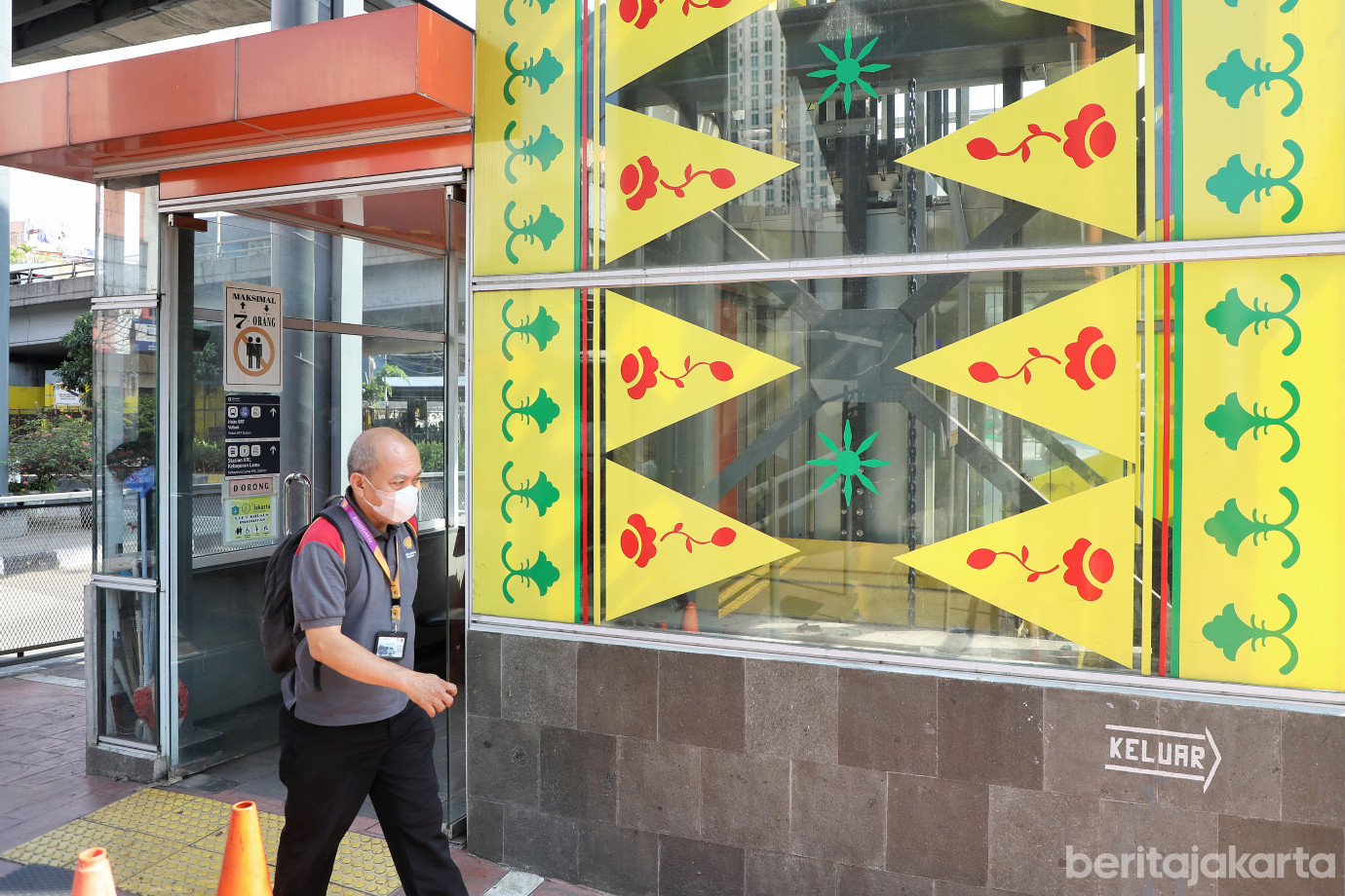 8.Lift Skywalk Kebayoran Lama Kembali Beroperasi Setelah Perbaikan Teknis.jpg