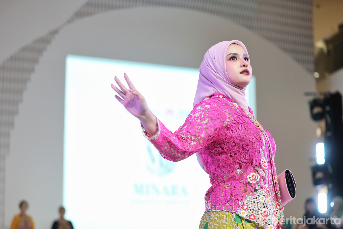 5.Dekranasda DKI Ramaikan Senayan City Fashion Nation 19th Edition.jpg