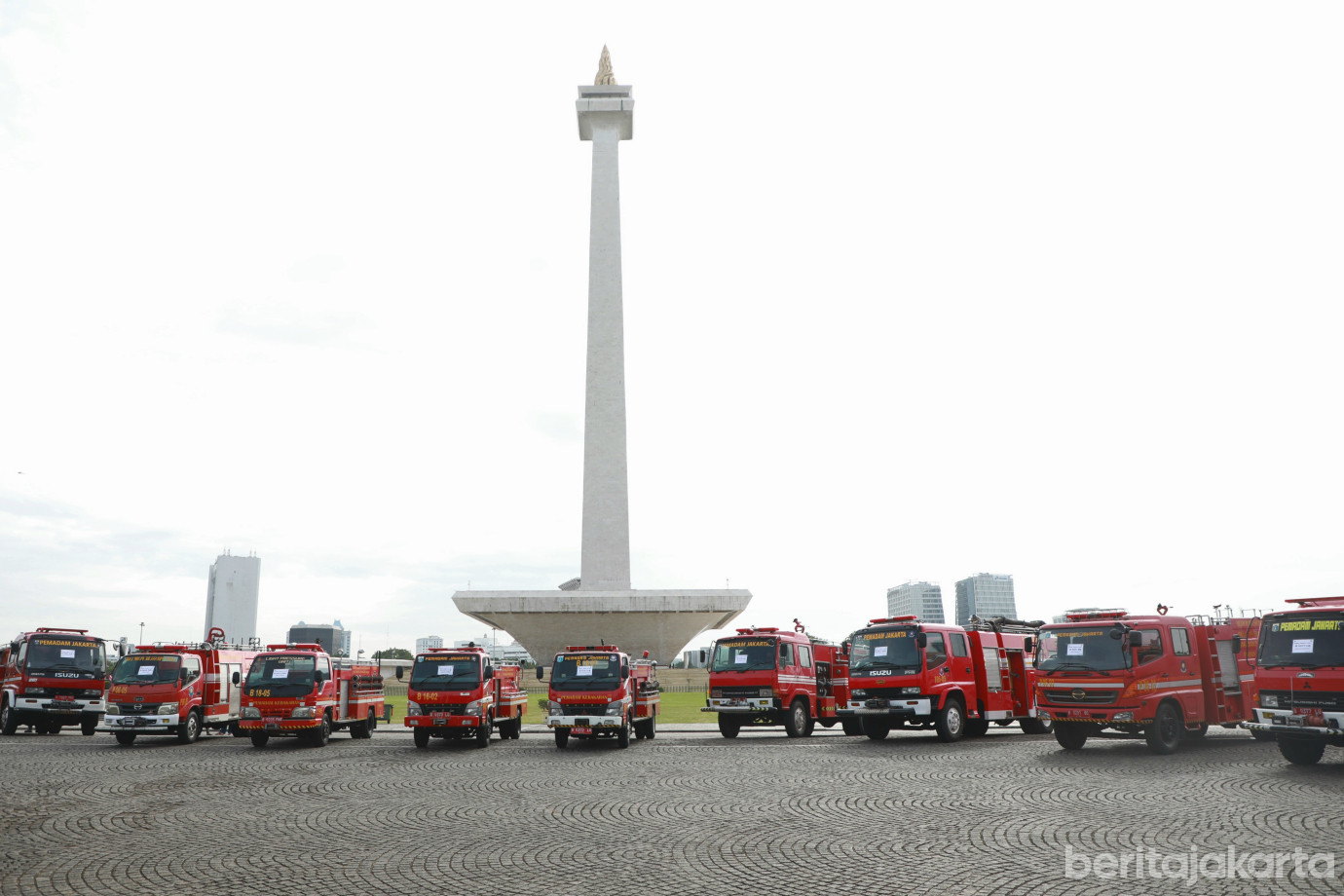 3 hibah mobil damkar.jpg