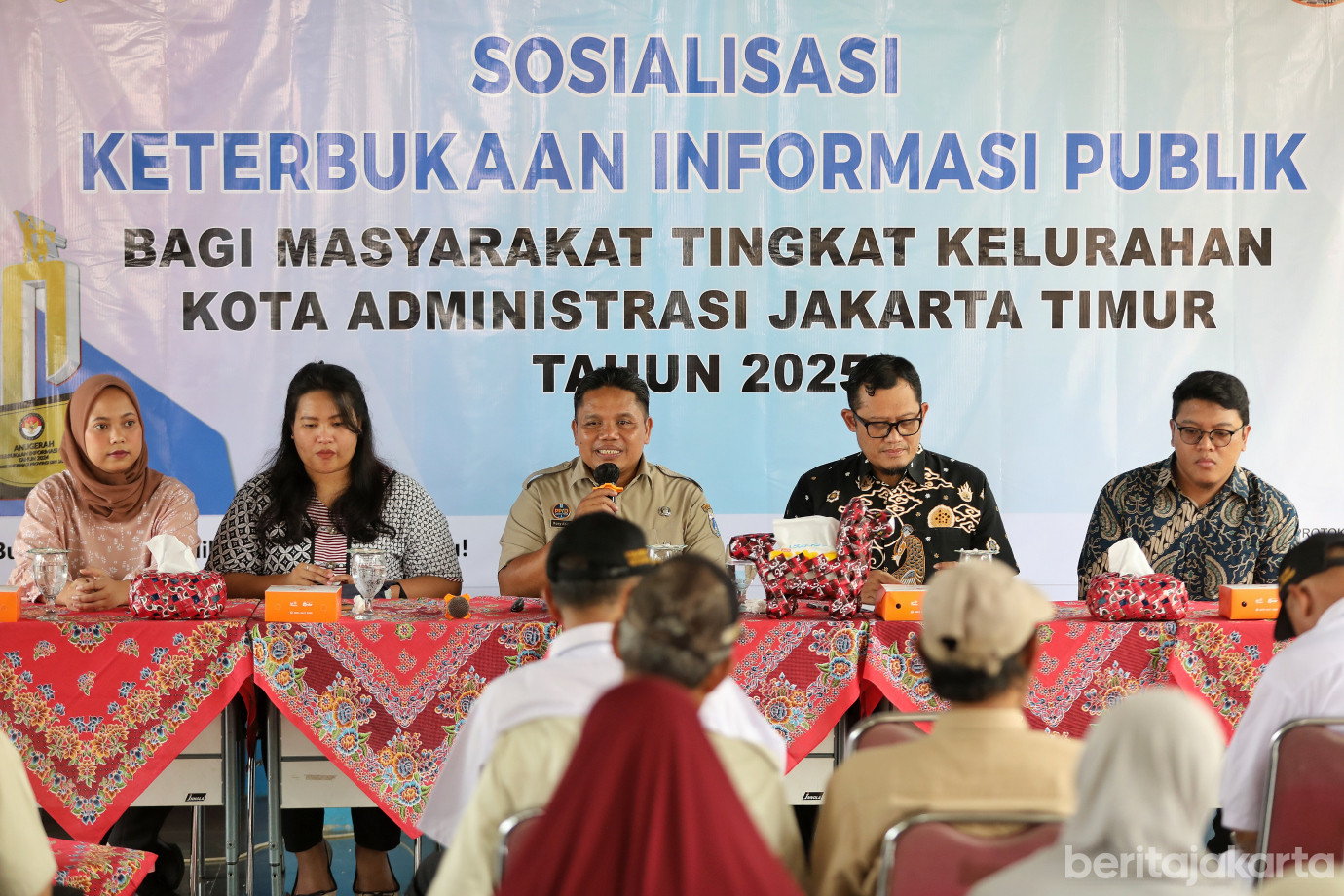 3.70 Peserta Ikuti Sosialisasi Keterbukaan Informasi Publik di  RPTRA Cibubur Berseri .jpg