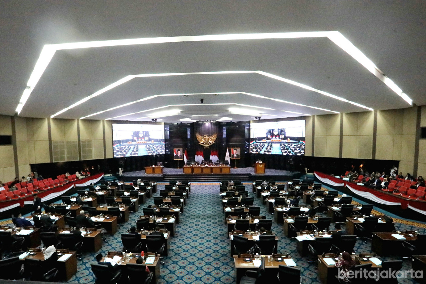 8 Wagub Rano Hadiri Rapat Paripurna DPRD_8.jpg