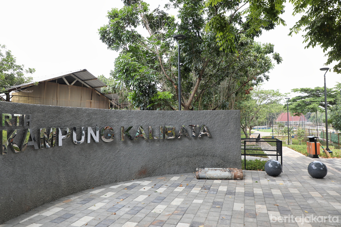 1.RTH Kampung Kalibata Rampung Dikerjakan.jpg