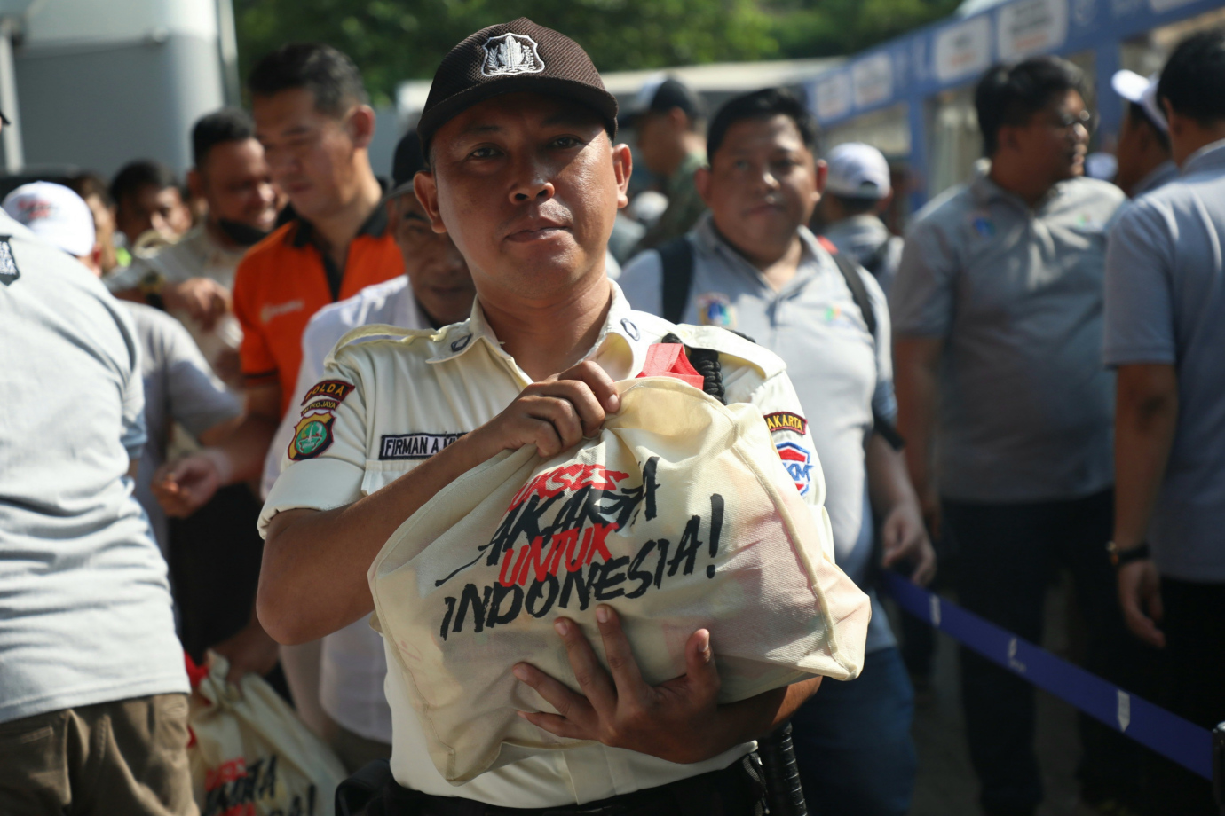 7 pj gubernur bazar pasar jaya.jpg