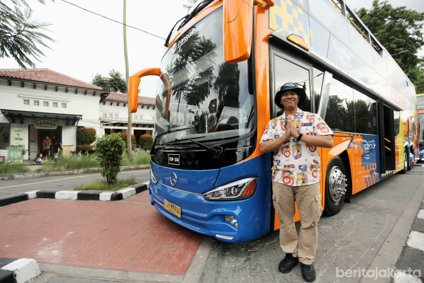 4 Wagub Rano Karno Resmikan Rute Baru Open Top Tour of Jakarta_4.jpg