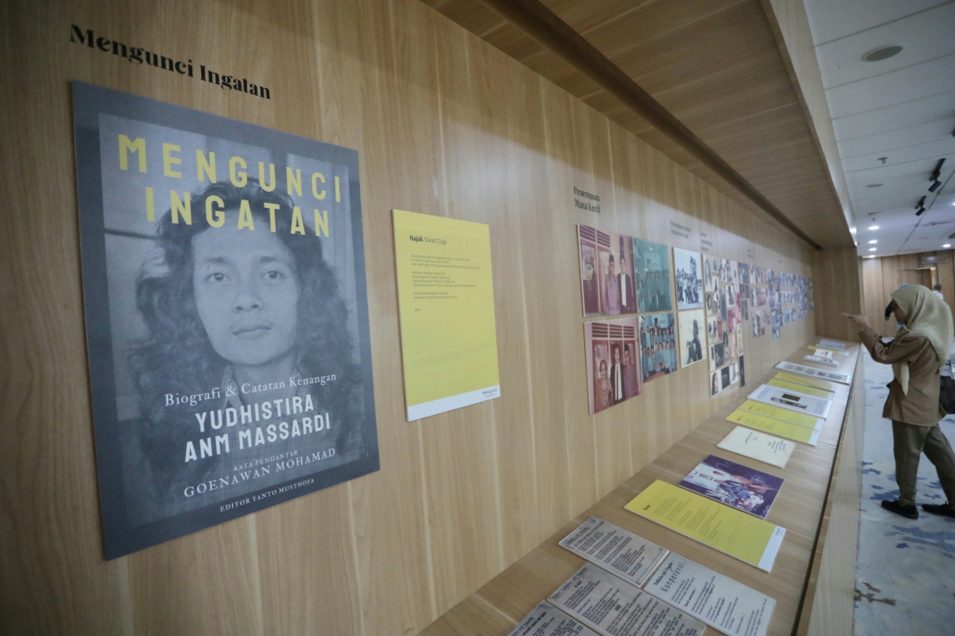 5 Pameran Sastra _Mengunci Ingatan_5.jpg