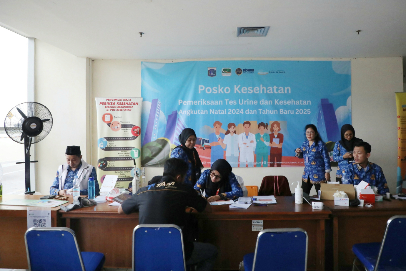 1 Posko Kesehatan Pengemudi Terminal Pulo Gebang 1.jpg