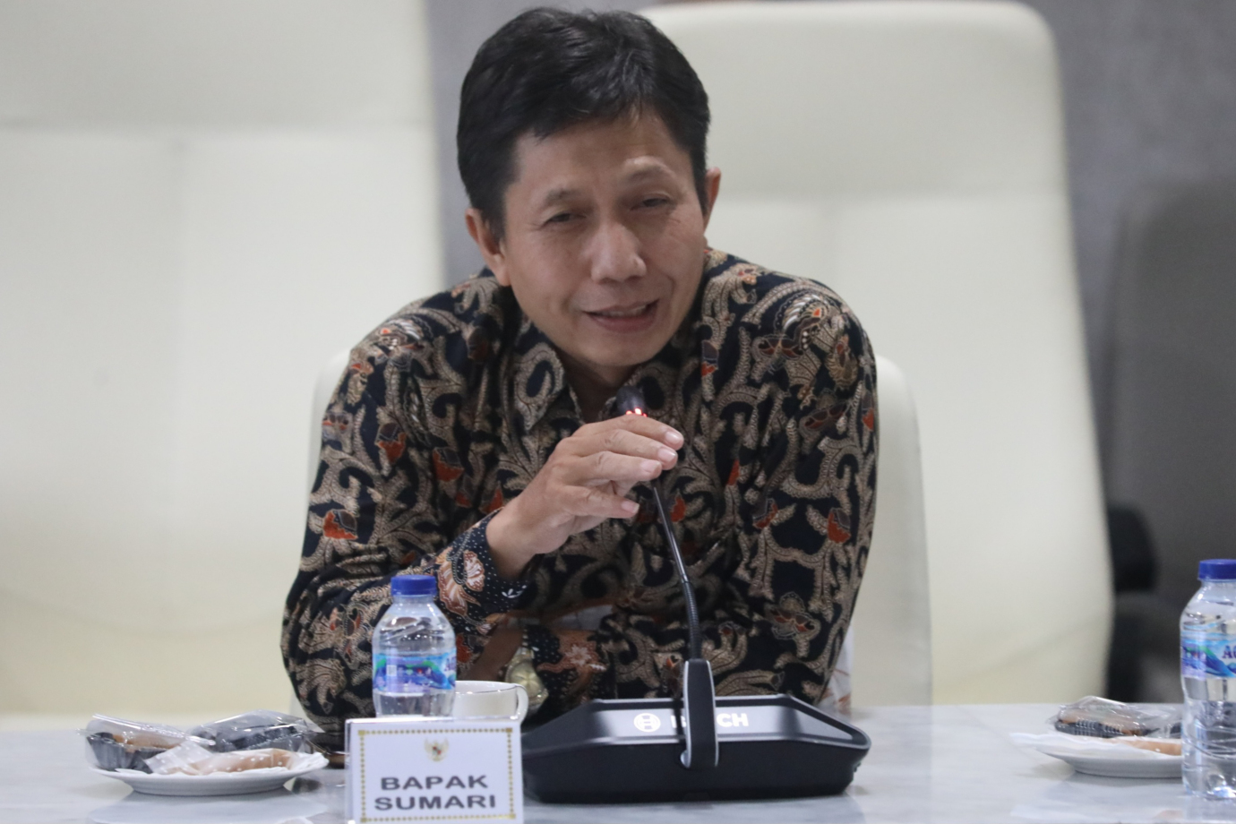 2 Wagub Menerima Audiensi Kelompok Seni Senar Wangi_2.jpg