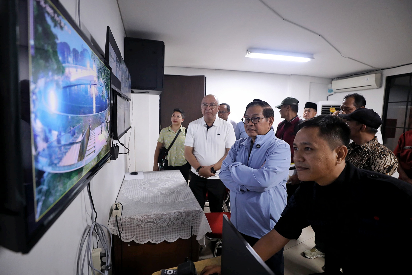 3.Pramono Resmi Buka Taman 24 Jam.jpg