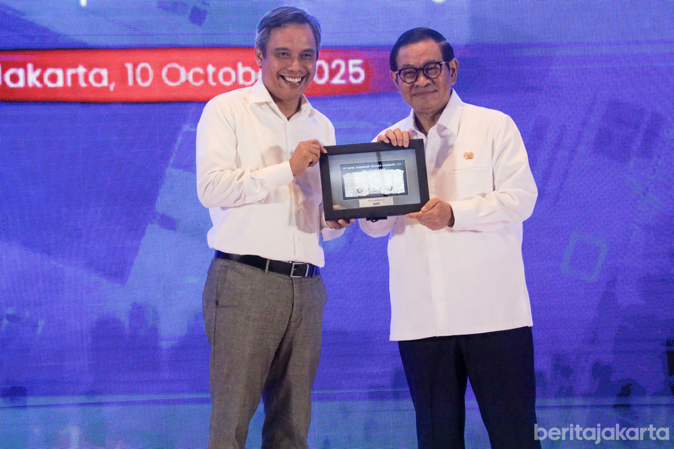 4 Gubernur Pramono Paparkan Kepemimpinan Transformatif di Top Team Workshop Bank BTN_4.jpg