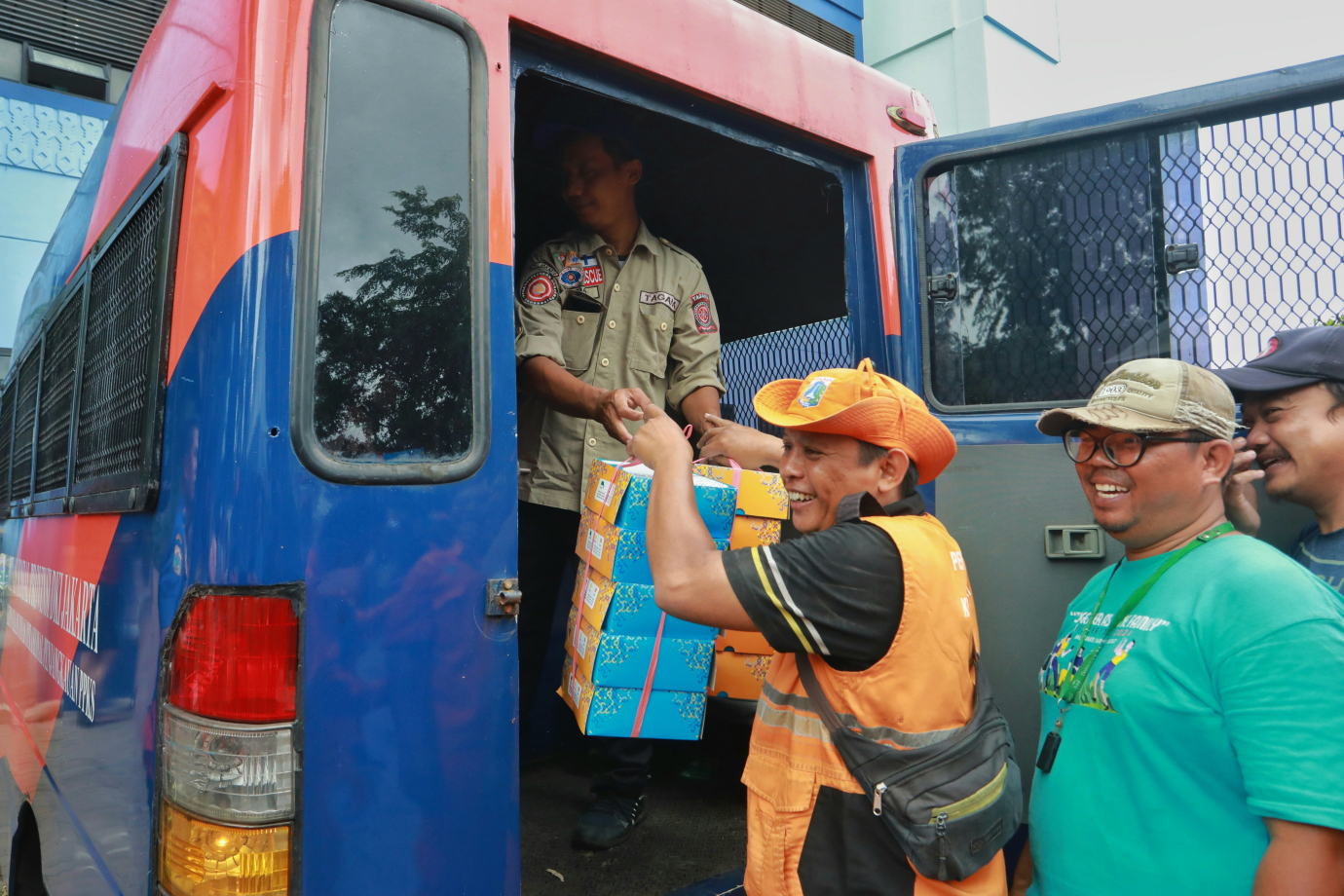 7pj tinjau semper barat.jpg