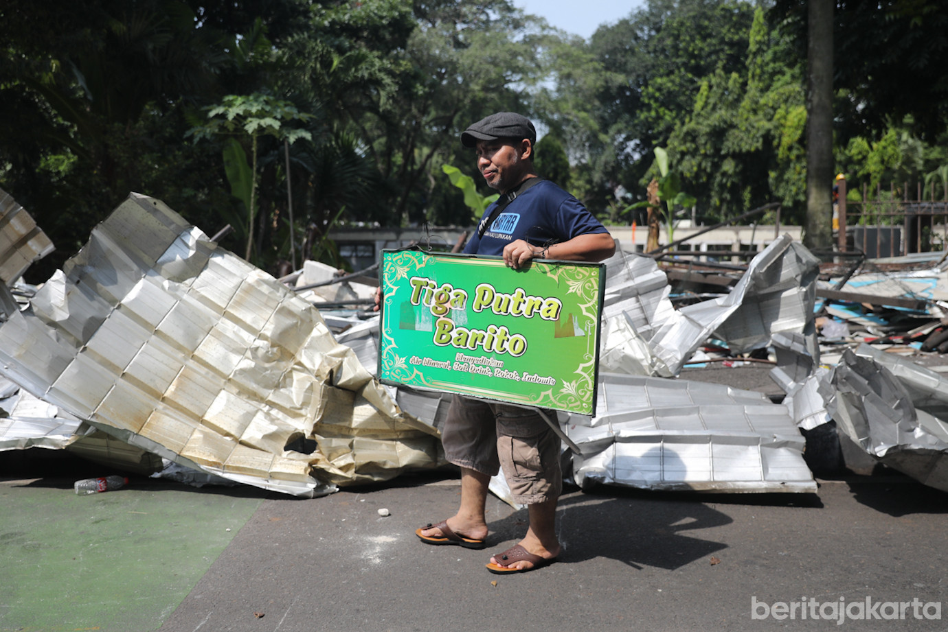 Penertiban Pasar Barito-5.jpg