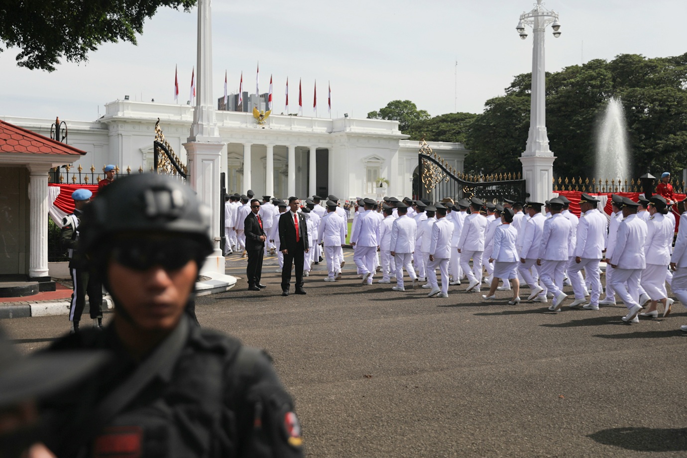 5 Iring-iringan gubernur-5.jpg