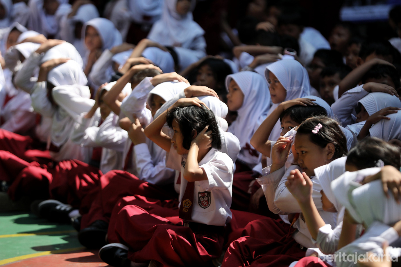 2.BPBD DKI Sosialisasikan Kesiapsiagaan Bencana di SDN Lenteng Agung 07.jpg