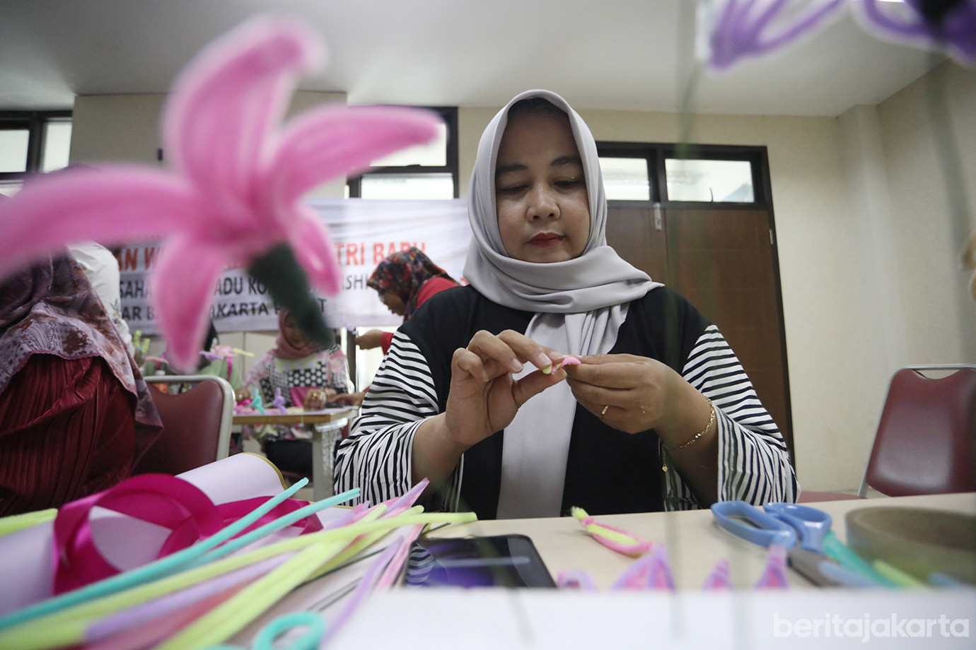 pelatihan-buket-bunga-kawat-bulu-01.jpg