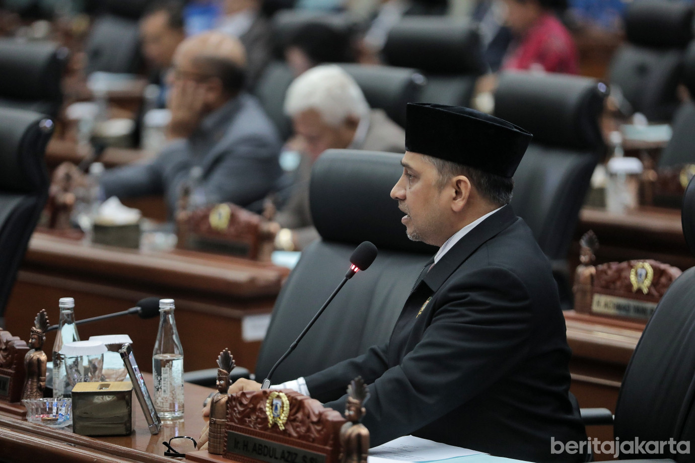 6.DPRD DKI Gelar Paripurna Penyampaian Laporan Reses Pertama 2025 (1).jpg