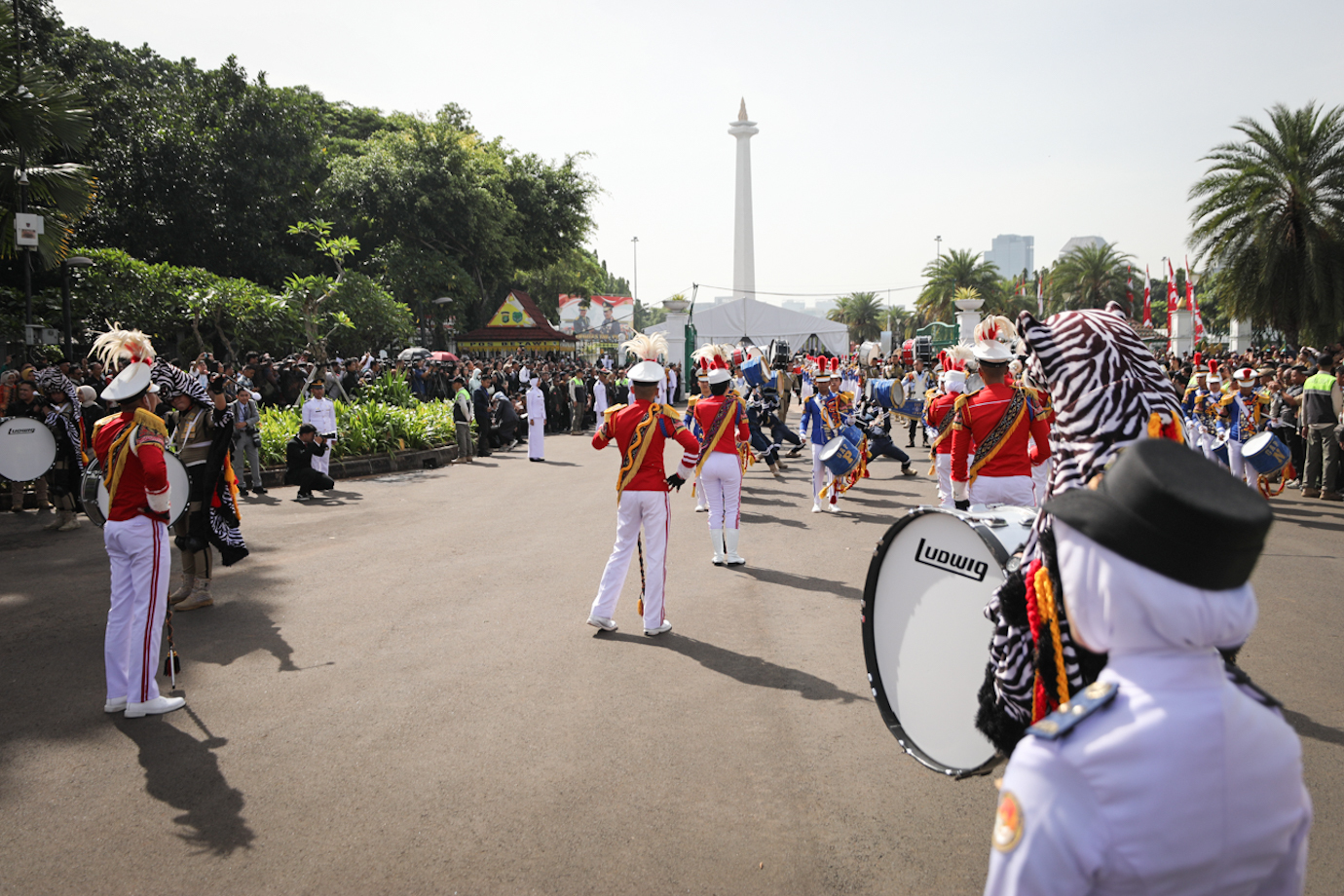 3 Iring-iringan gubernur-3.jpg